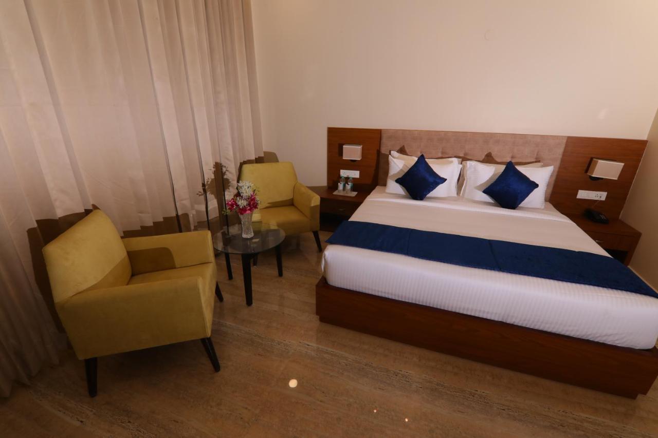 The Forest Hill Hotel Haridwār Exteriör bild